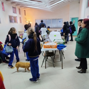 Estudiantes de nuestro colegio visitan el Hogar de Cristo para ayudar a los más necesitados